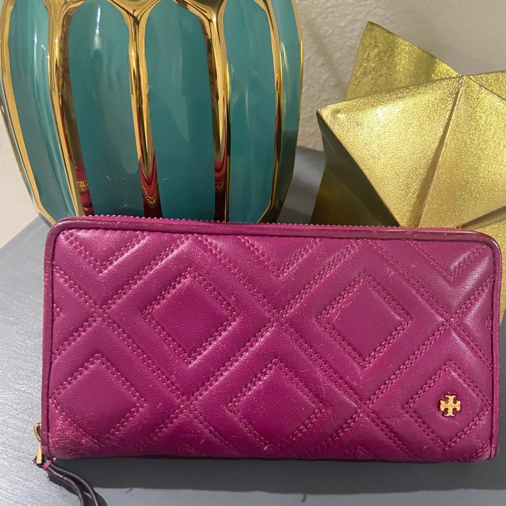 Tory Burch wallet